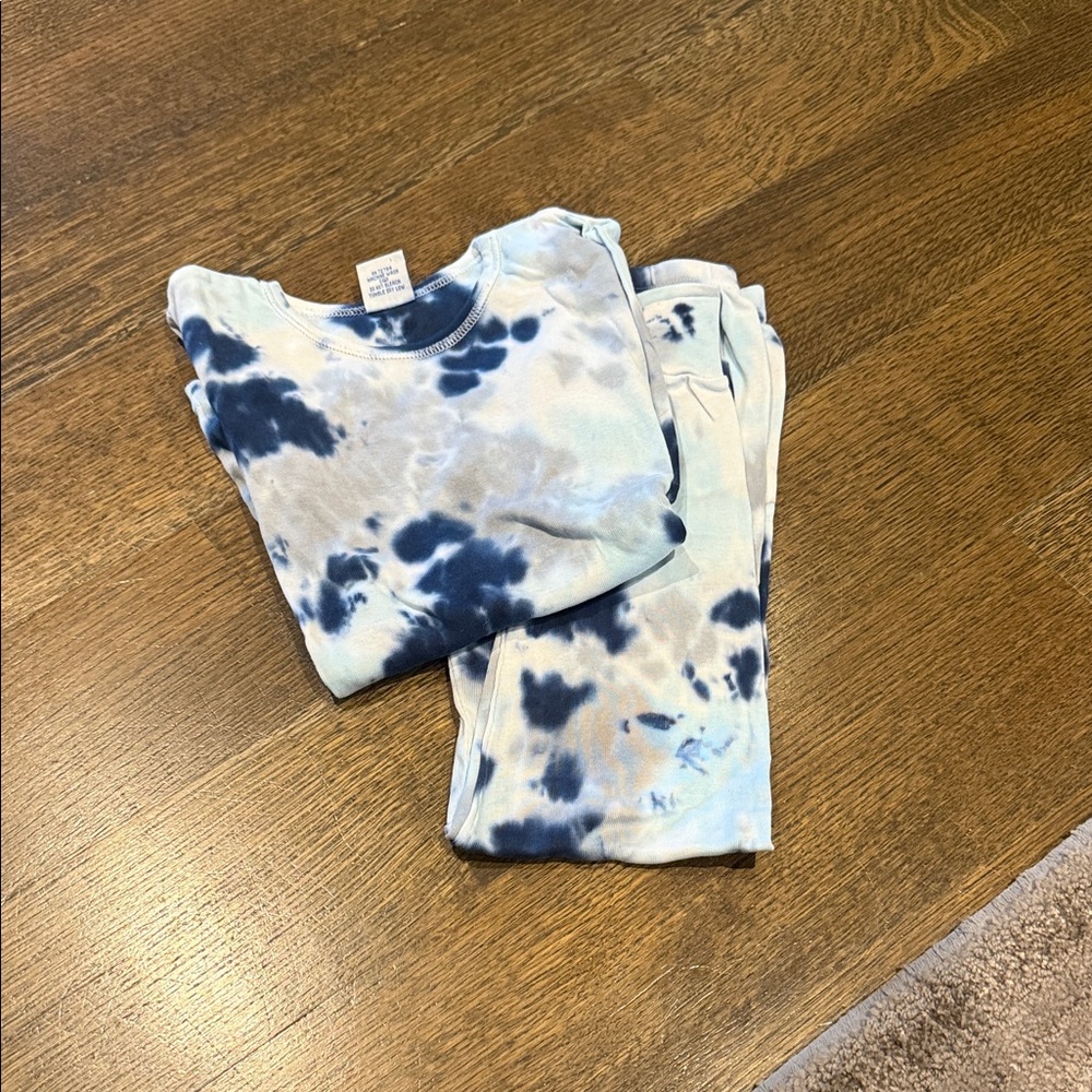 B Steps Pajama Set